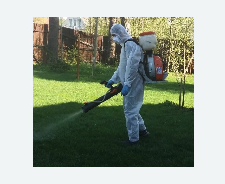 Обработка территории от клещей в Басманном районе Москвы